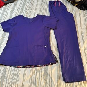 Vera Bradley Scrub Set with Floral Trim